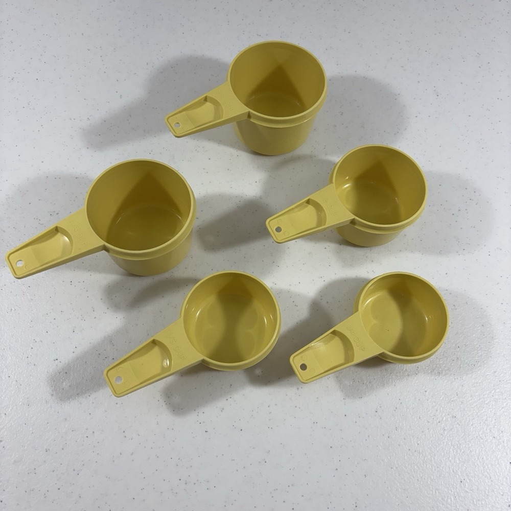 Tupperware Measuring Cups 3/4 2/3 1/2 1/3 1/4 765-2, 762-2, 764-2, 766-2, 761-2
